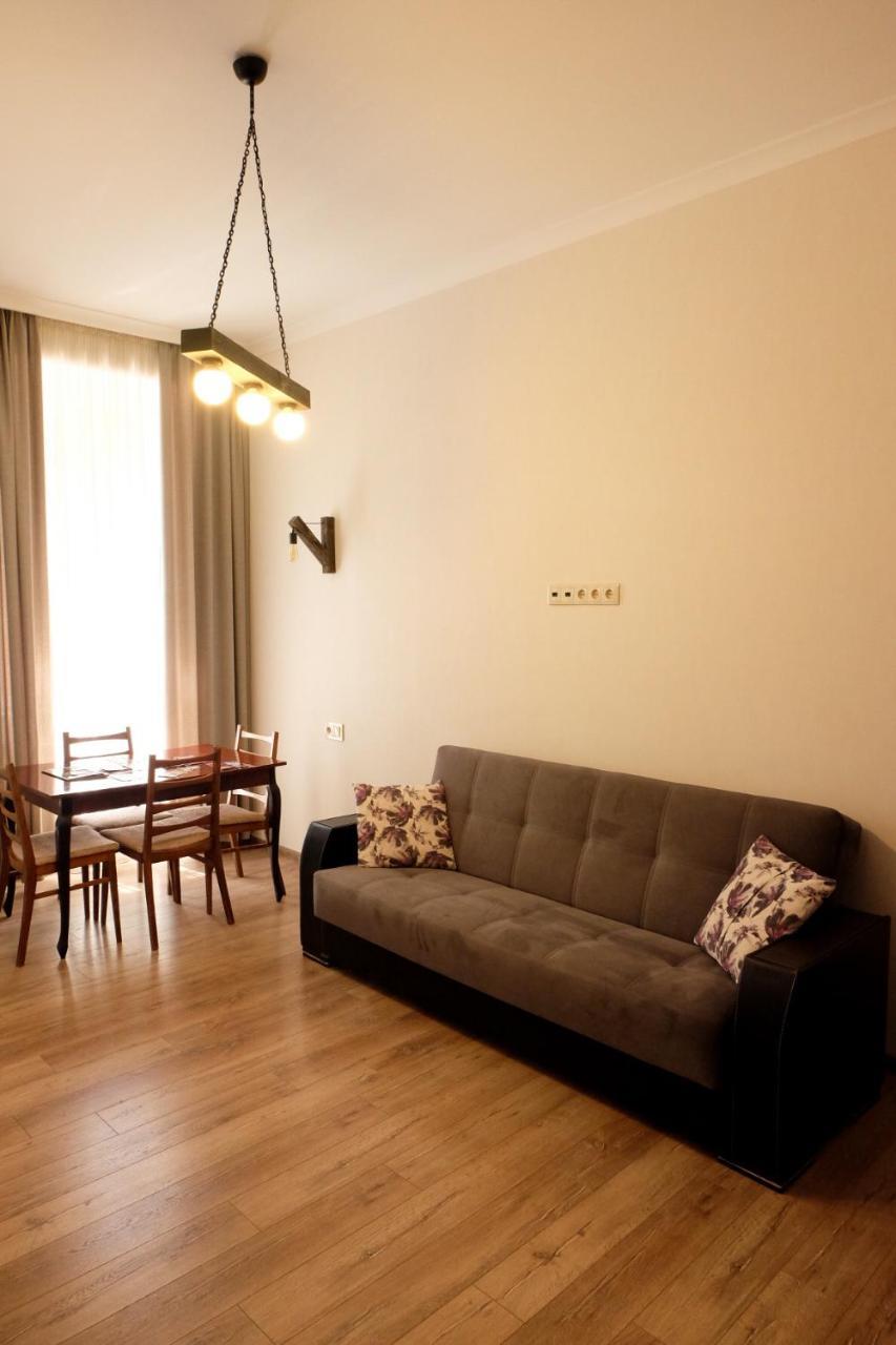 20 Griboedov Apartment- Heart Of Тбілісі Екстер'єр фото
